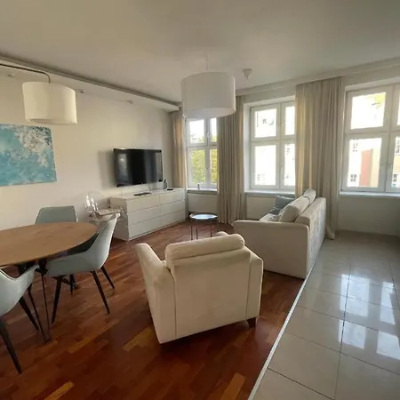 Mieszkanie Stare Apartment